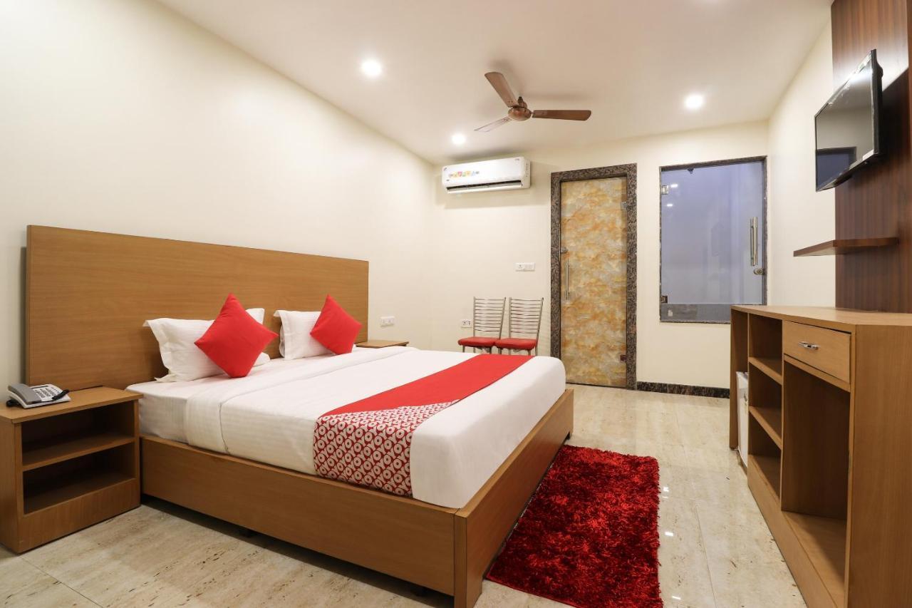 Oyo 61050 S S K Continental Hotel Juhi Bari Zewnętrze zdjęcie