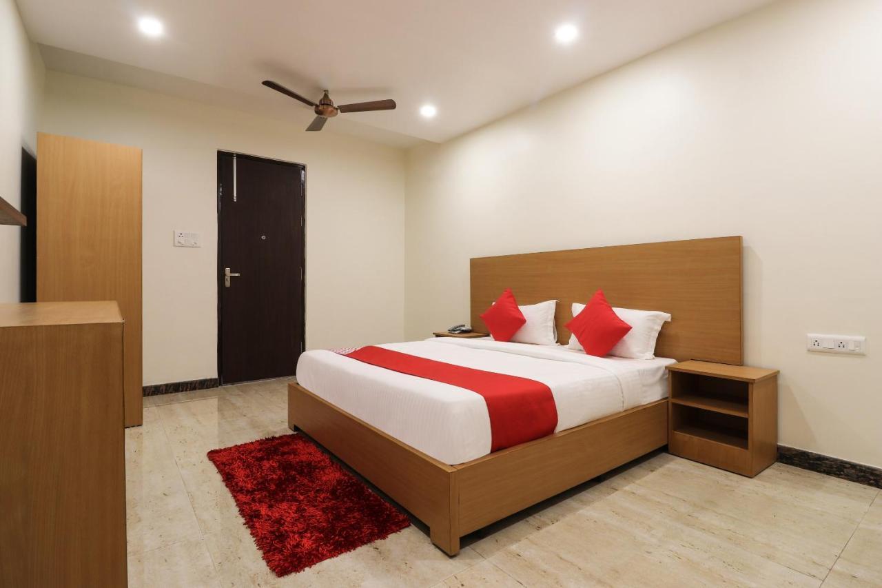 Oyo 61050 S S K Continental Hotel Juhi Bari Zewnętrze zdjęcie