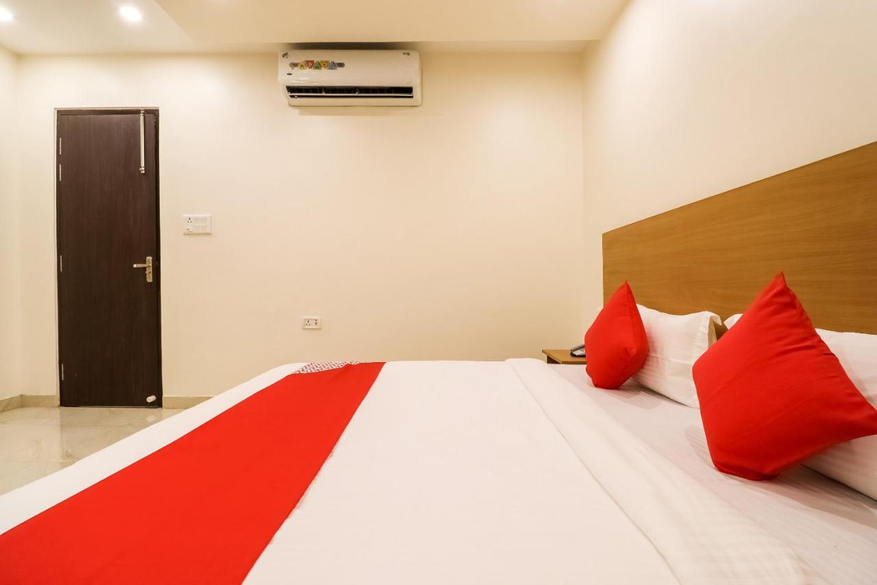 Oyo 61050 S S K Continental Hotel Juhi Bari Zewnętrze zdjęcie