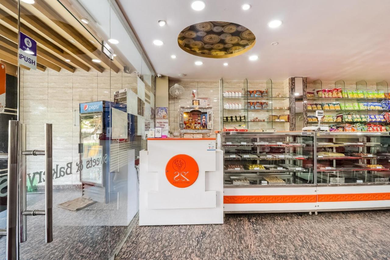Oyo 61050 S S K Continental Hotel Juhi Bari Zewnętrze zdjęcie